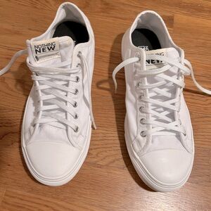 Nothing New Classic Low Top Size 10